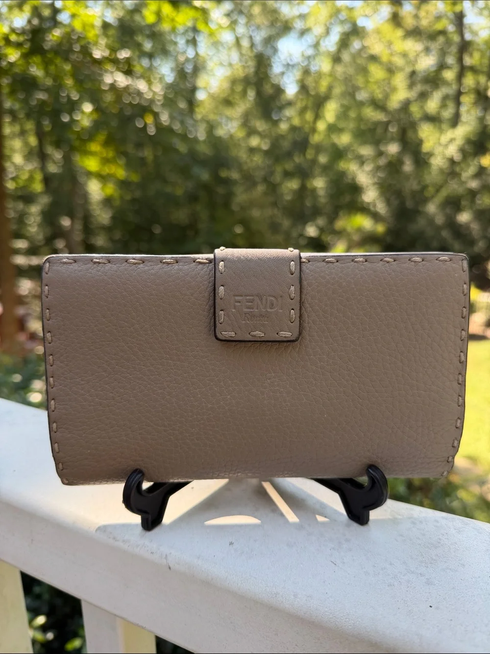 Fendi PEEKABOO CUOIO ROMA CORDA Taupe Leather Snap Wallet COA